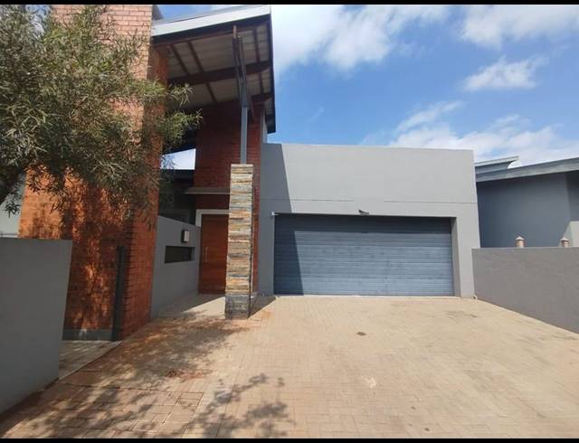 3 BEDROOM TOWNHOUSE FOR SALE IN MONTANA